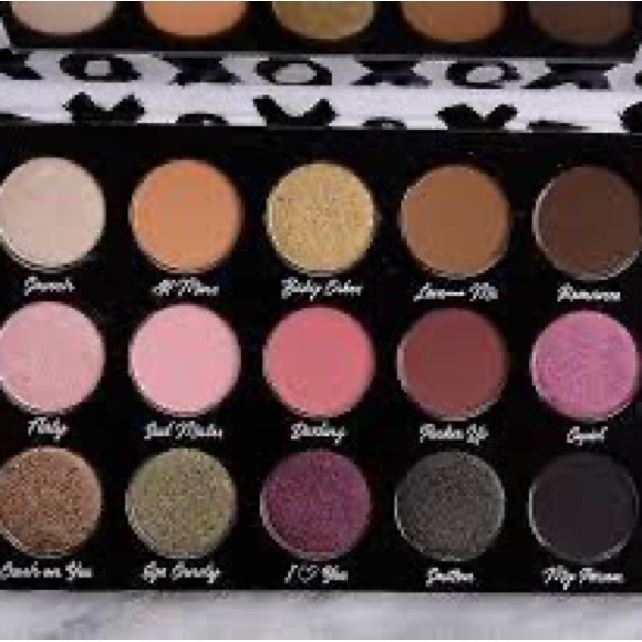 SYDNEY GRACE Be Mine Eyeshadow Palette, Light - Picture 3 of 3